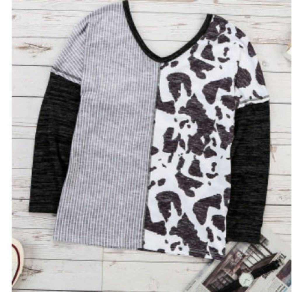 Gray Spot & Color Block Blouse - Picture 5 of 9